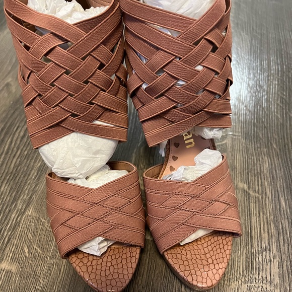 Libby Edelman High Heel Nude Size 8.5 - Picture 2 of 8